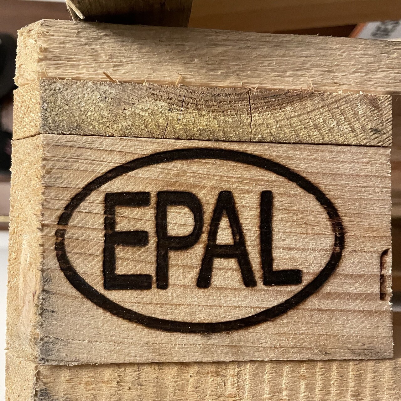 EPAL
Seite einer europalette 